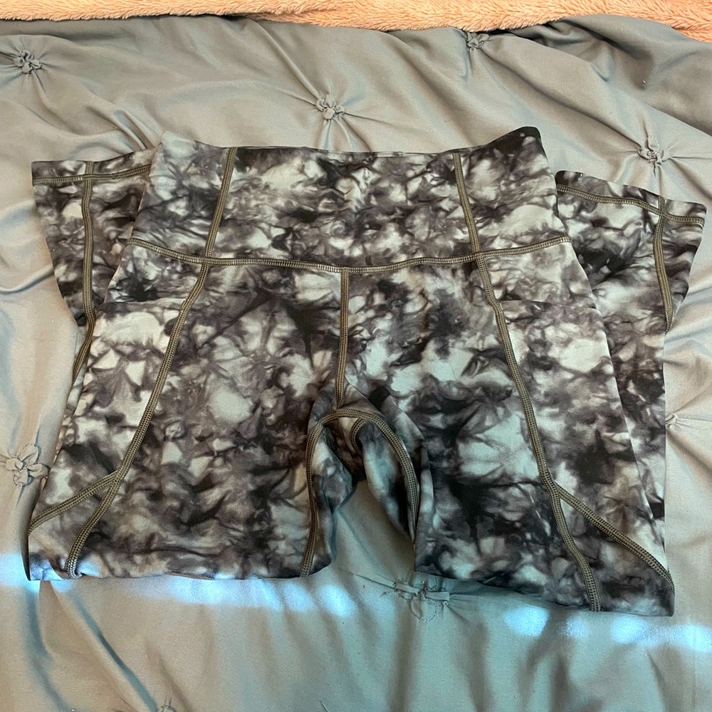 ATHLETA SALUTATION LEGGINGS W/ POCKETS